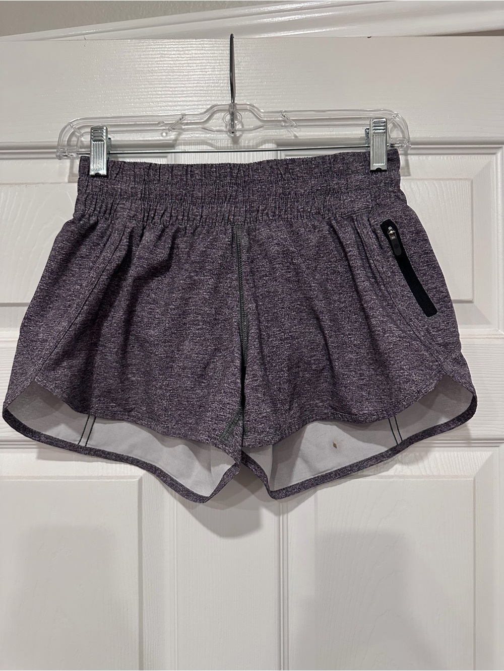 lululemon Tracker Short V 4”